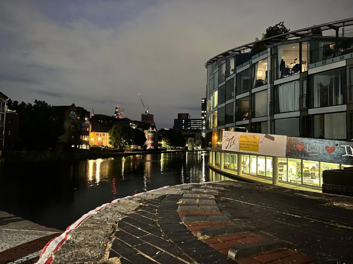 Peloton Organic Health Apartment In Angel, Old Street, Islington Londyn Zewnętrze zdjęcie